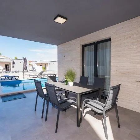 Villa Exclusive And