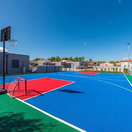 Exclusive And Villa *