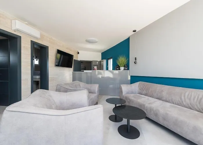 Вилла Exclusive And Вир